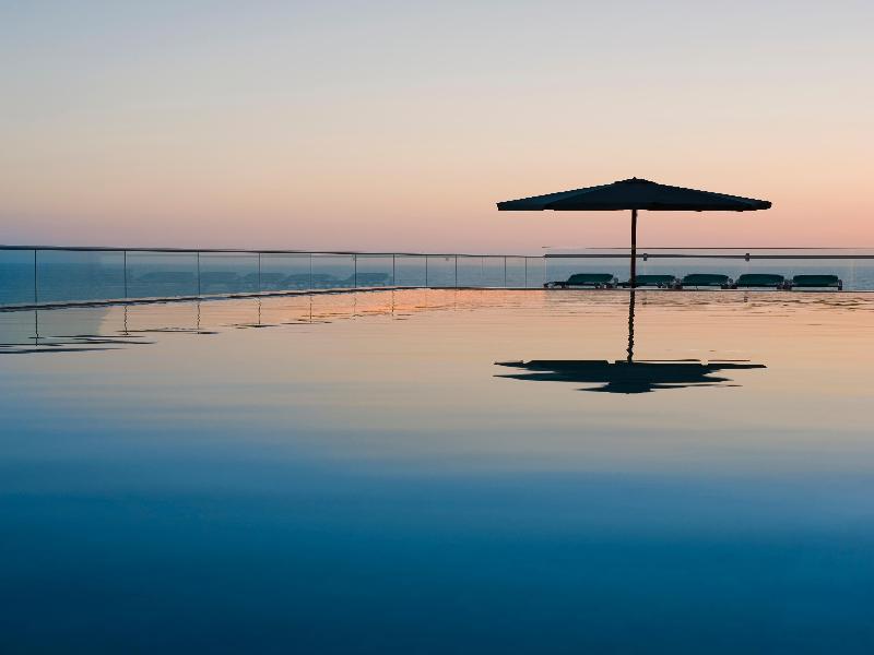 Arena Hotel By The Beach Bat Yam Exterior photo